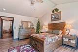 863 Maple Leaf Trail - Photo 44