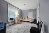 200 Maple Avenue - Photo 7