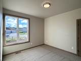 2652 Lawrence Lane - Photo 15