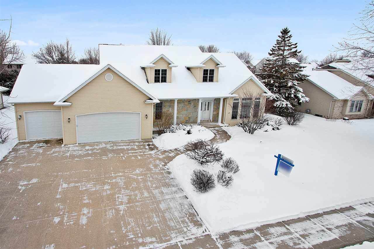 311 Fernwood Lane - Photo 1