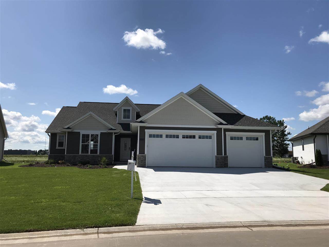 3560 Tulip Trail - Photo 1
