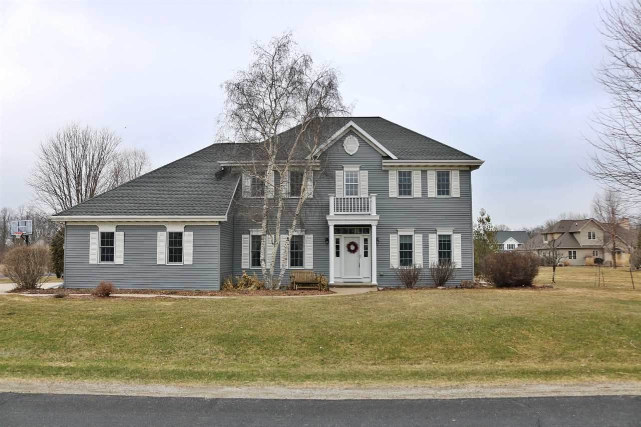 340 Thackery Drive - Photo 1