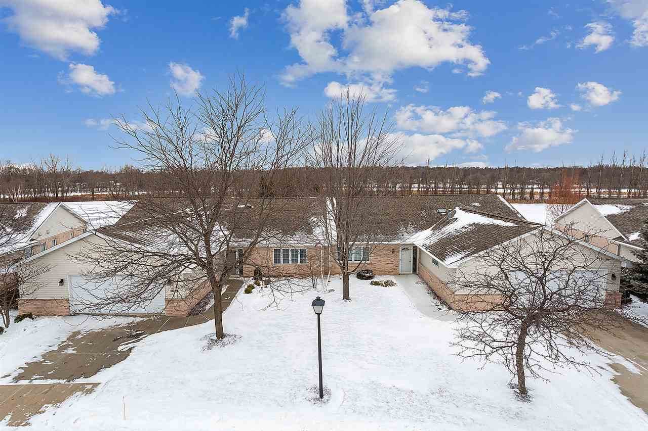1645 Twin Lakes Circle - Photo 1