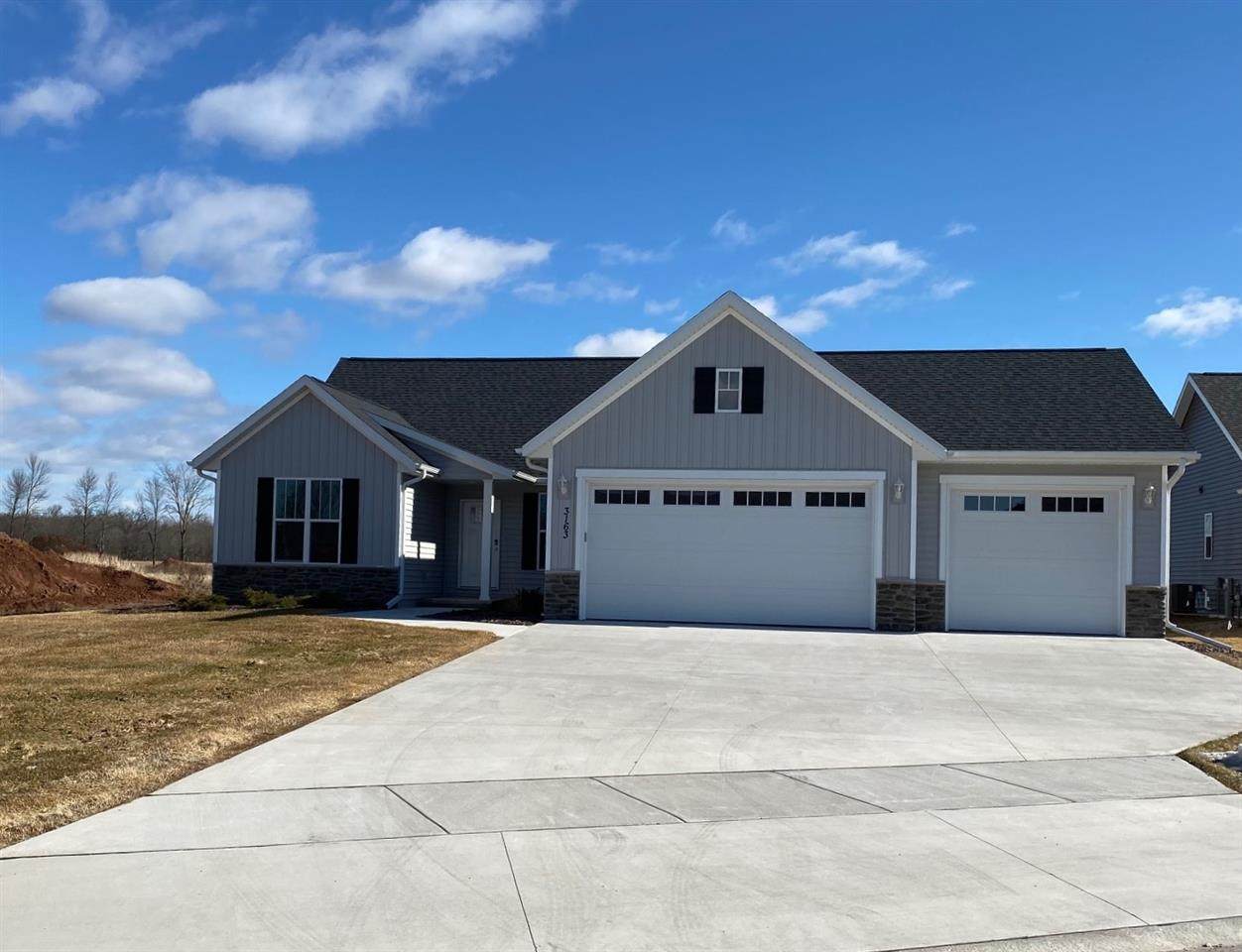 3163 Enchanted Court - Photo 1