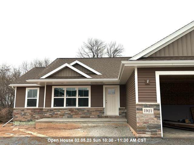 N1921 Medina Drive - Photo 1