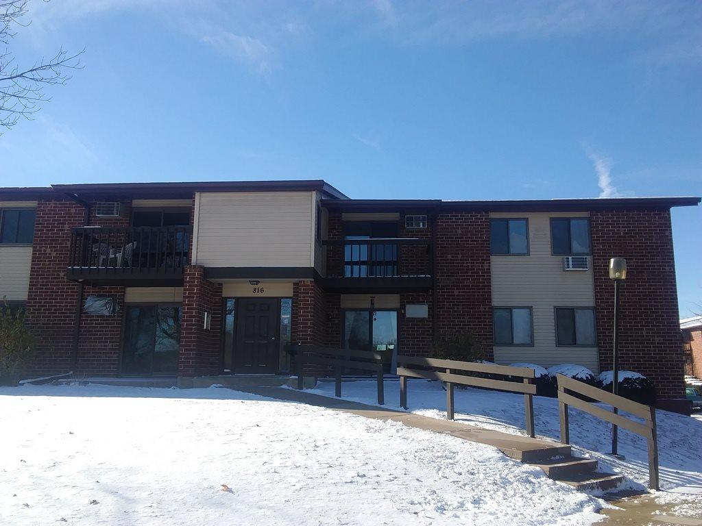 816 Park Avenue - Photo 1