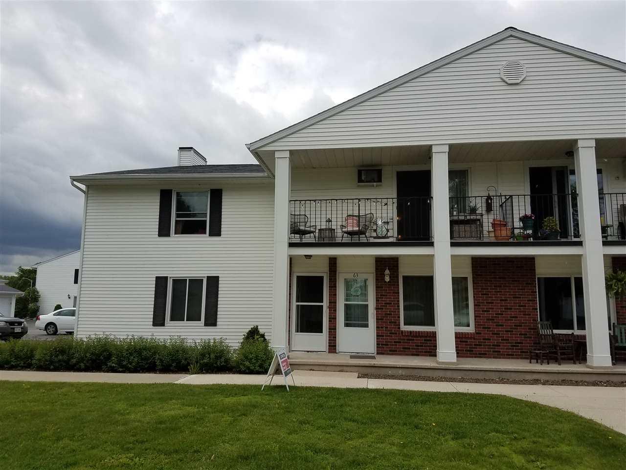 65 University Drive - Photo 1