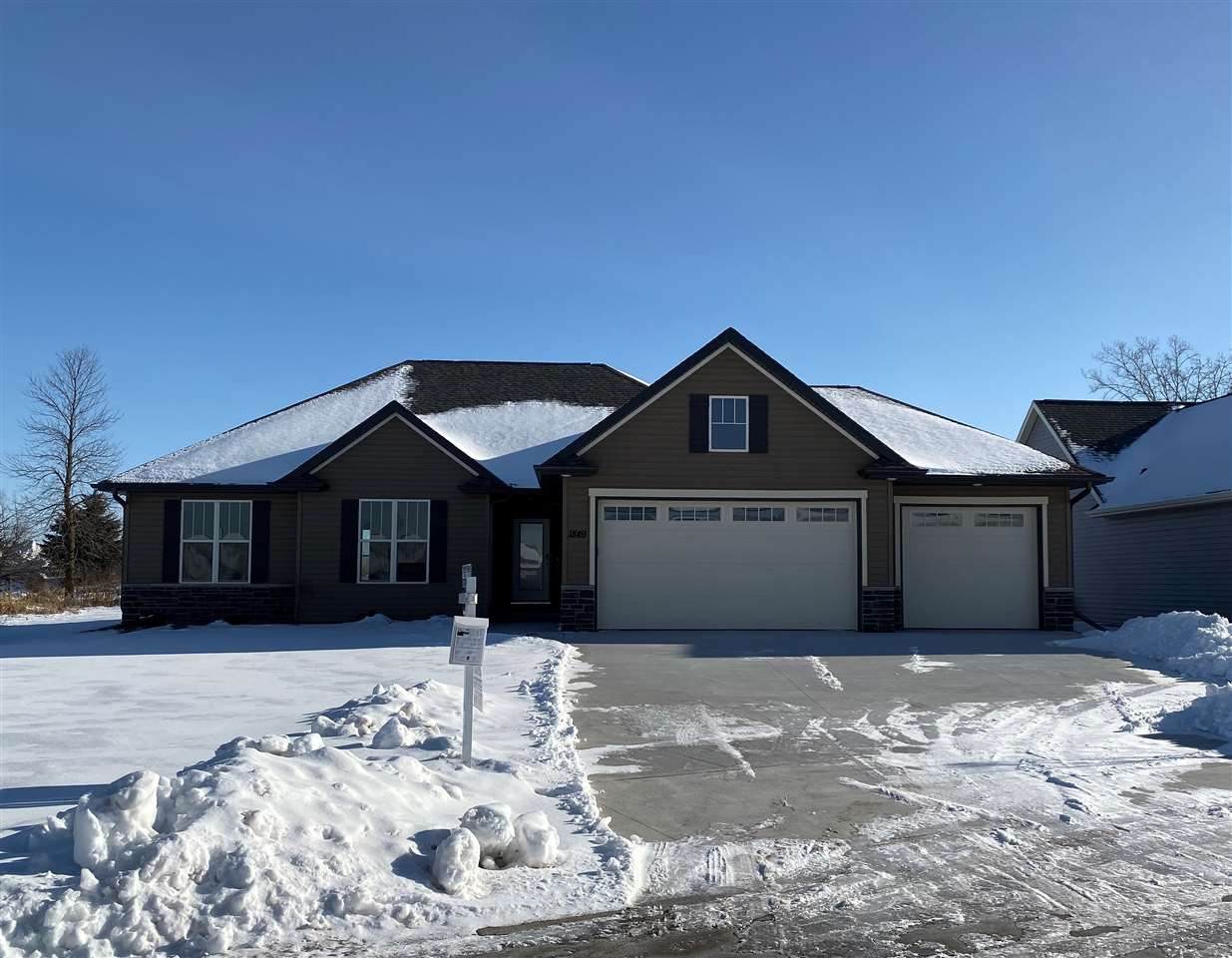 1849 Meadowland Court - Photo 1
