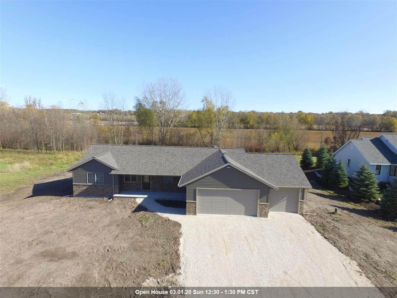 N8267 Ashberry Avenue - Photo 1