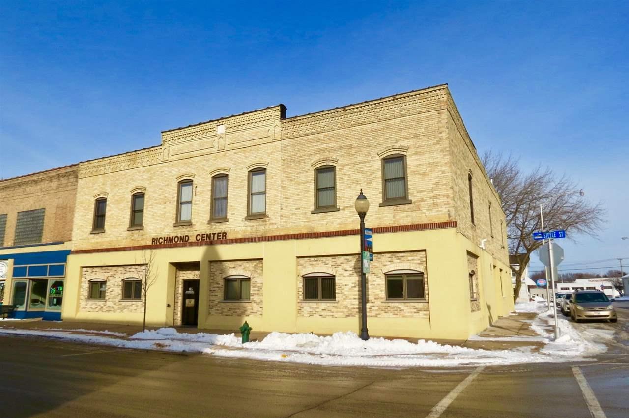 305 Steele Street - Photo 1