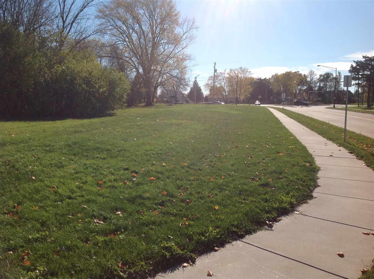Oshkosh Avenue - Photo 1