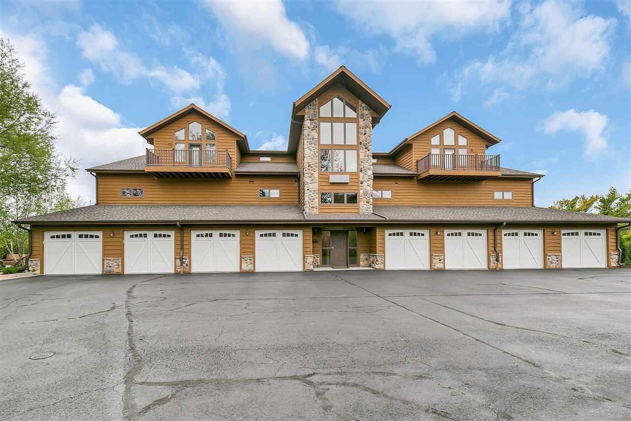 740 Quarterdeck Lane - Photo 1