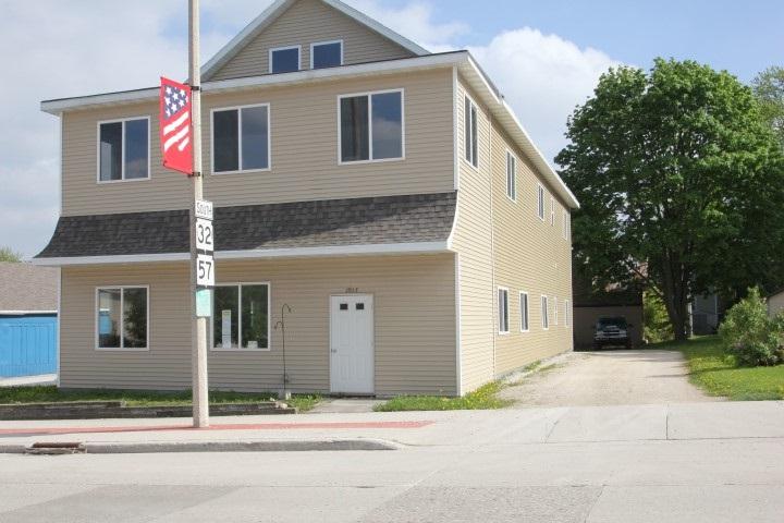 1917 Wisconsin Avenue - Photo 1