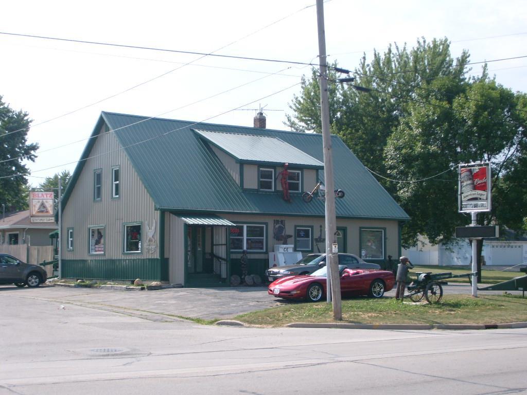 205 8TH Street - Photo 1