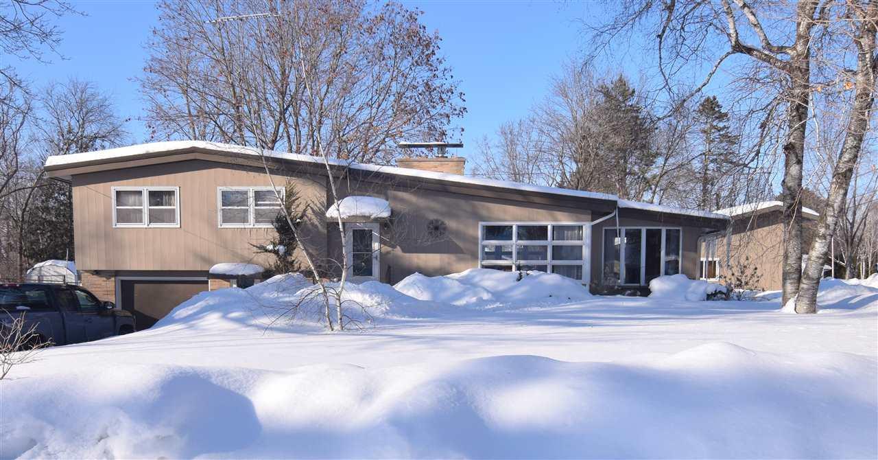 92 18TH Street - Photo 1