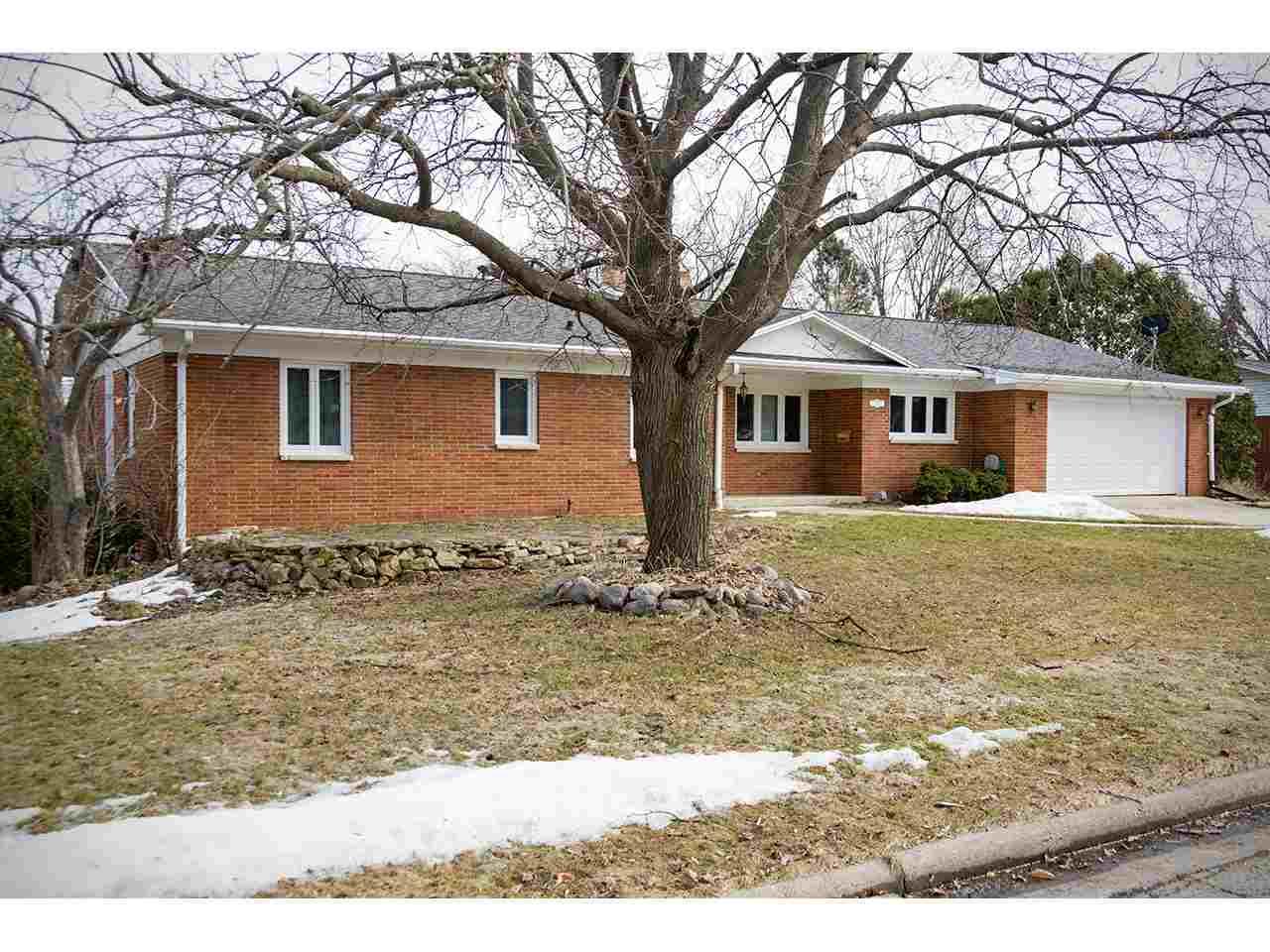 3225 Delahaut Street - Photo 1