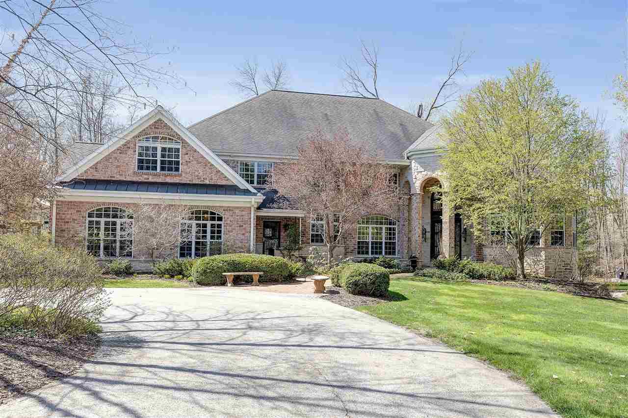 4532 Algonquin Trail - Photo 1