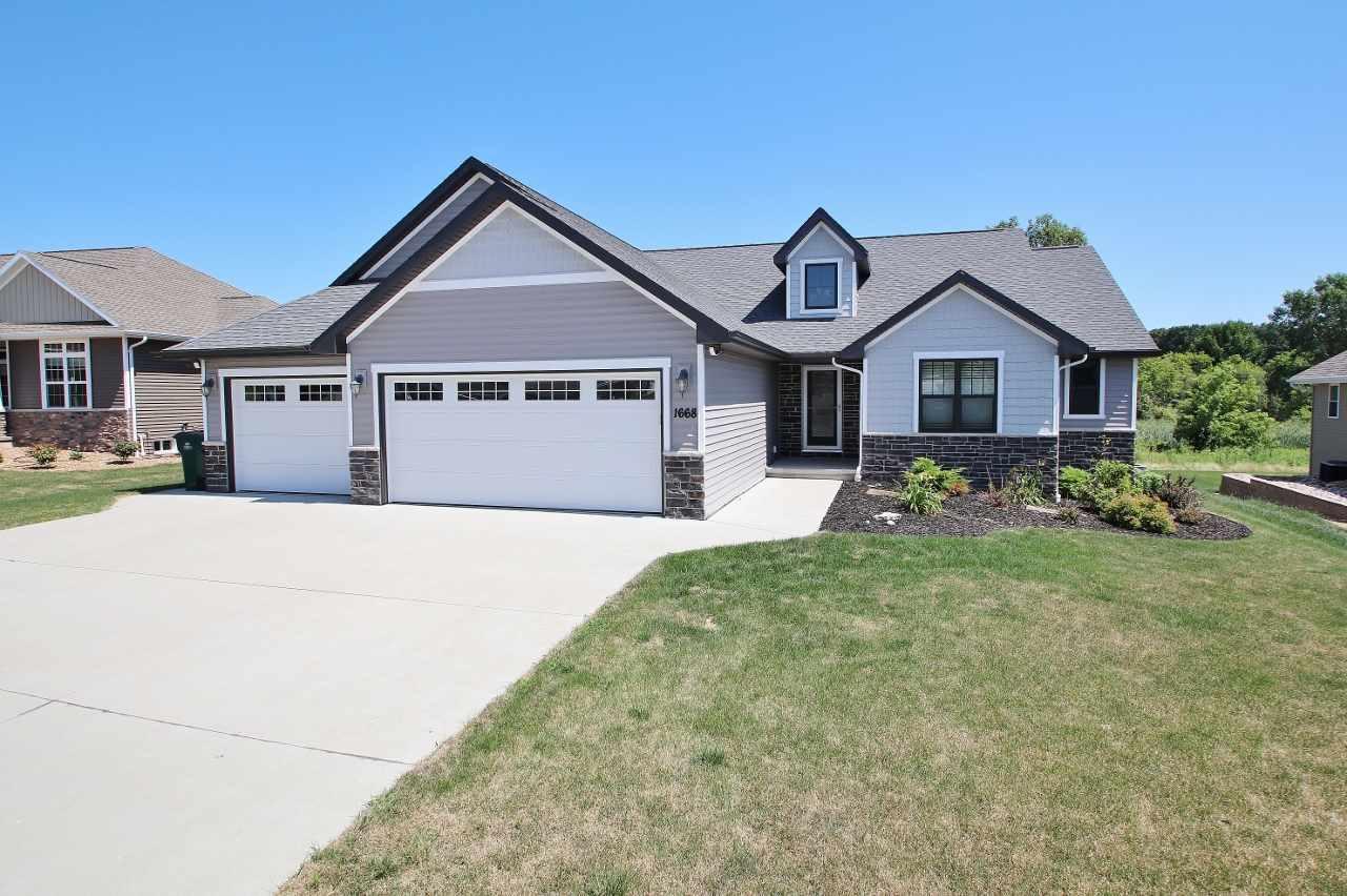 1668 Steiner Lane - Photo 1