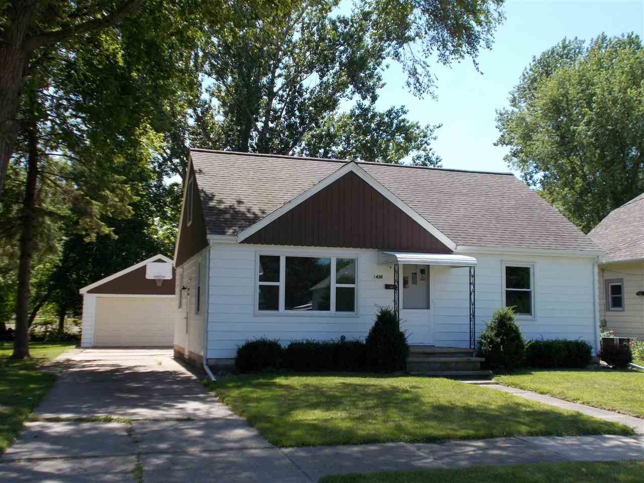 1430 Cass Street - Photo 1