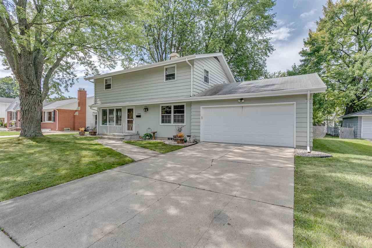 1043 Oak Street - Photo 1
