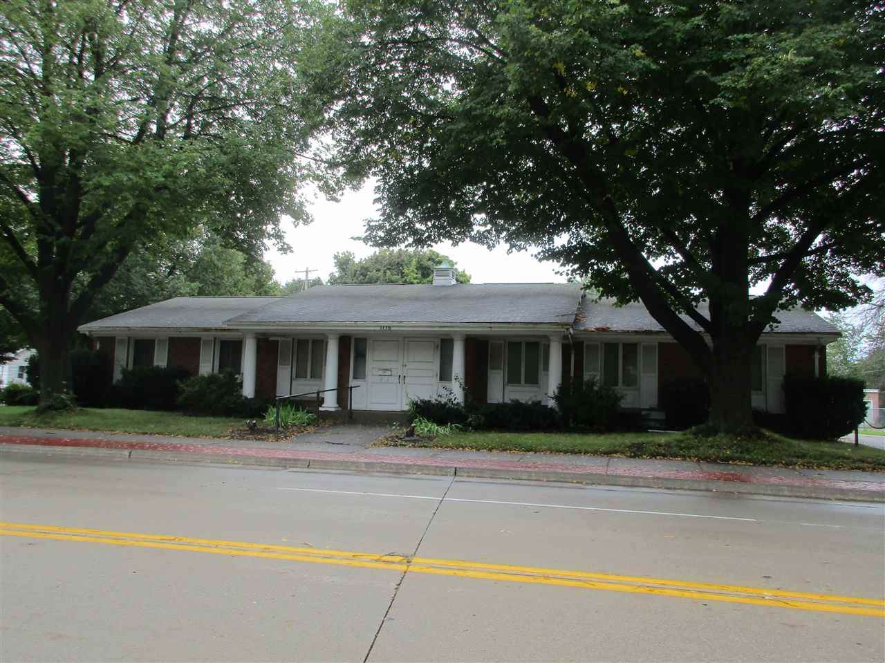 1176 Walnut Street - Photo 1