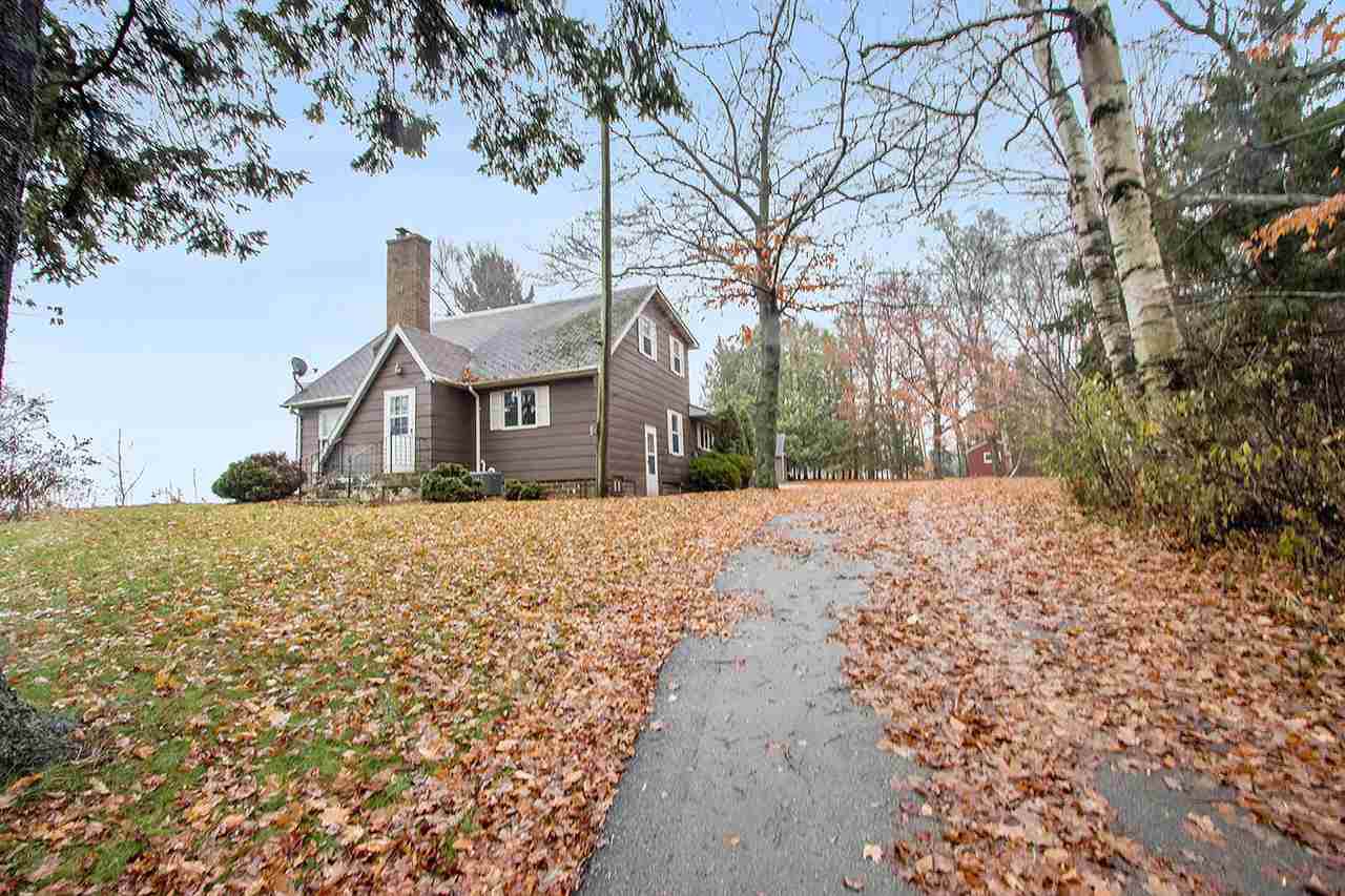 N2890 Lakeshore Road - Photo 1