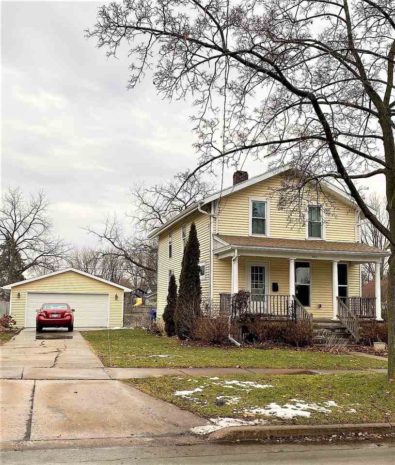 820 Washington Street - Photo 1