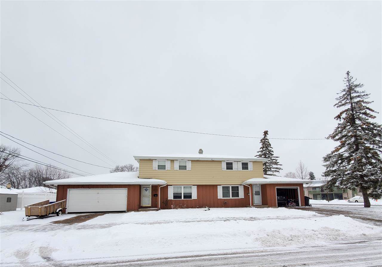 2415 Bay Street - Photo 1