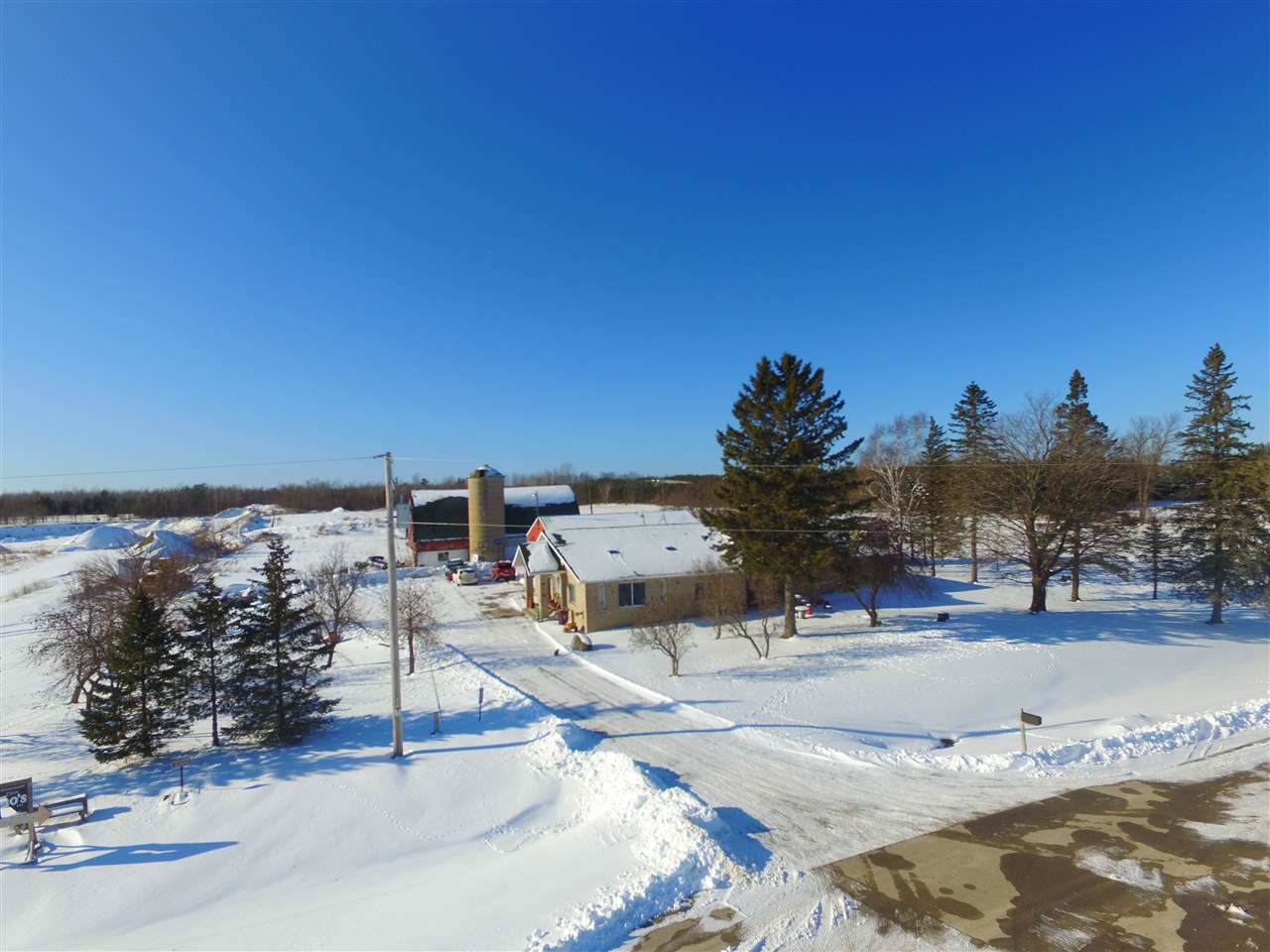 N1973 Vernon Hills Drive - Photo 1