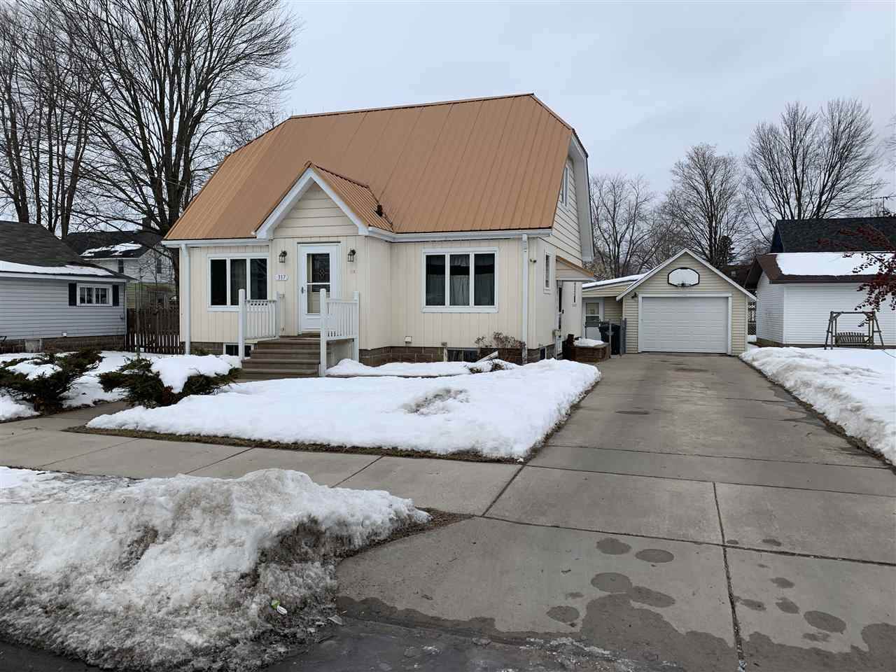 317 Division Street - Photo 1