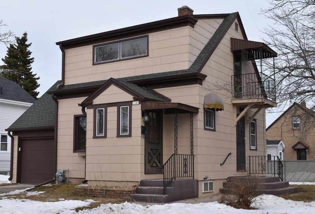 1341 20TH Street - Photo 1