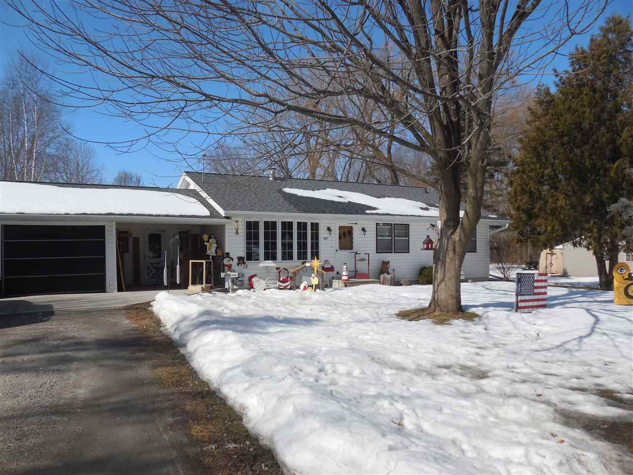 3815 Hillcrest Drive - Photo 1