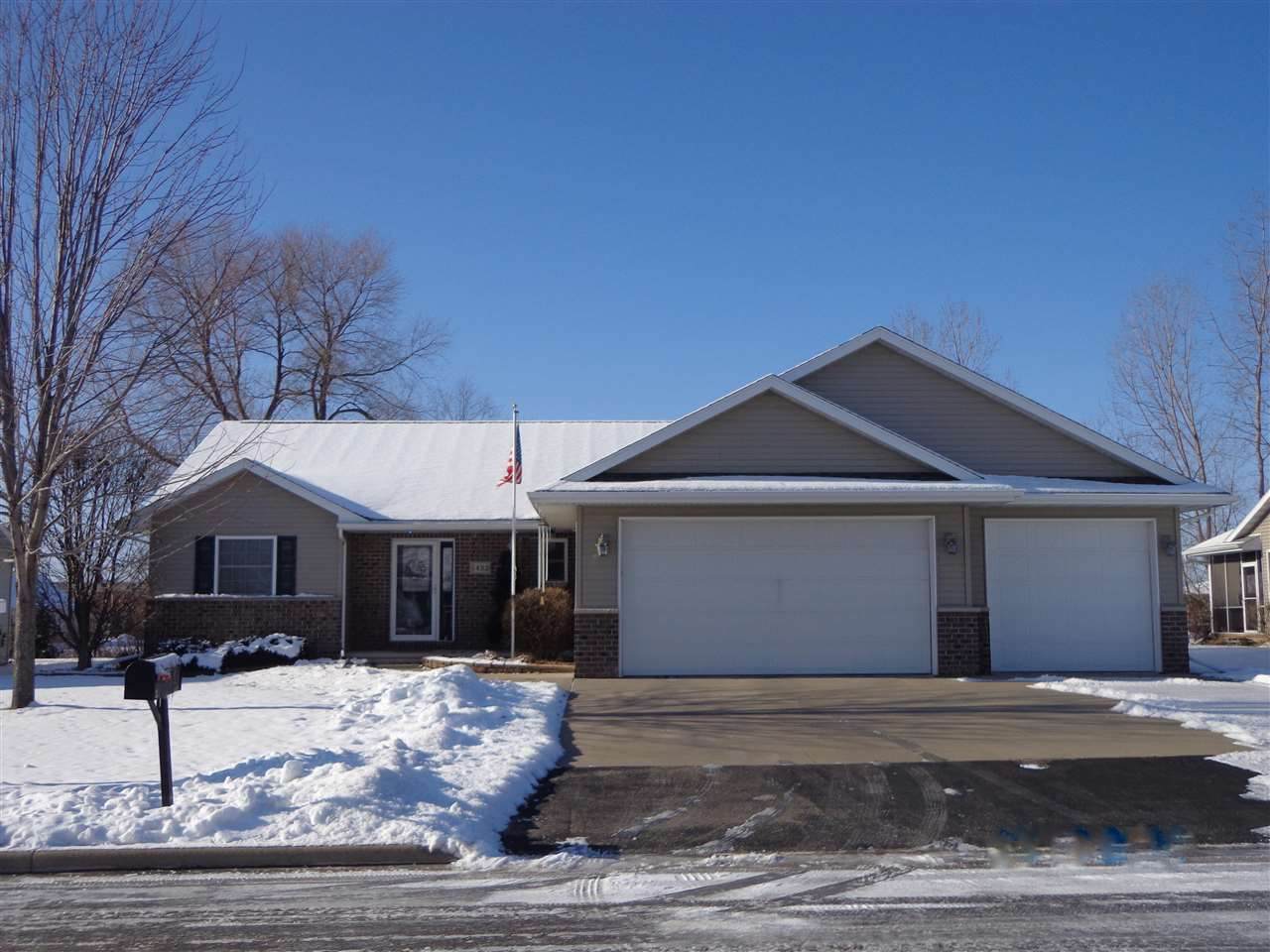 1422 Chesterfield Court - Photo 1