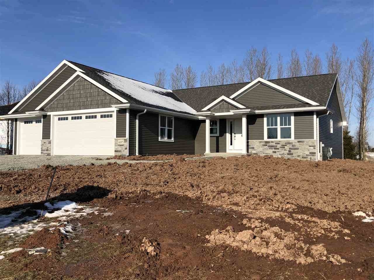 2568 Scarlet Oak Circle - Photo 1