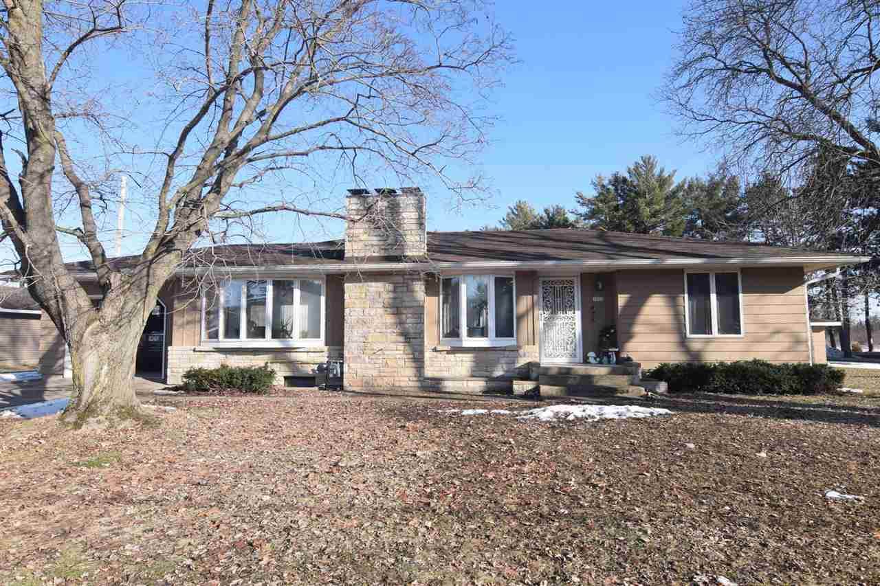 1633 Main Street - Photo 1