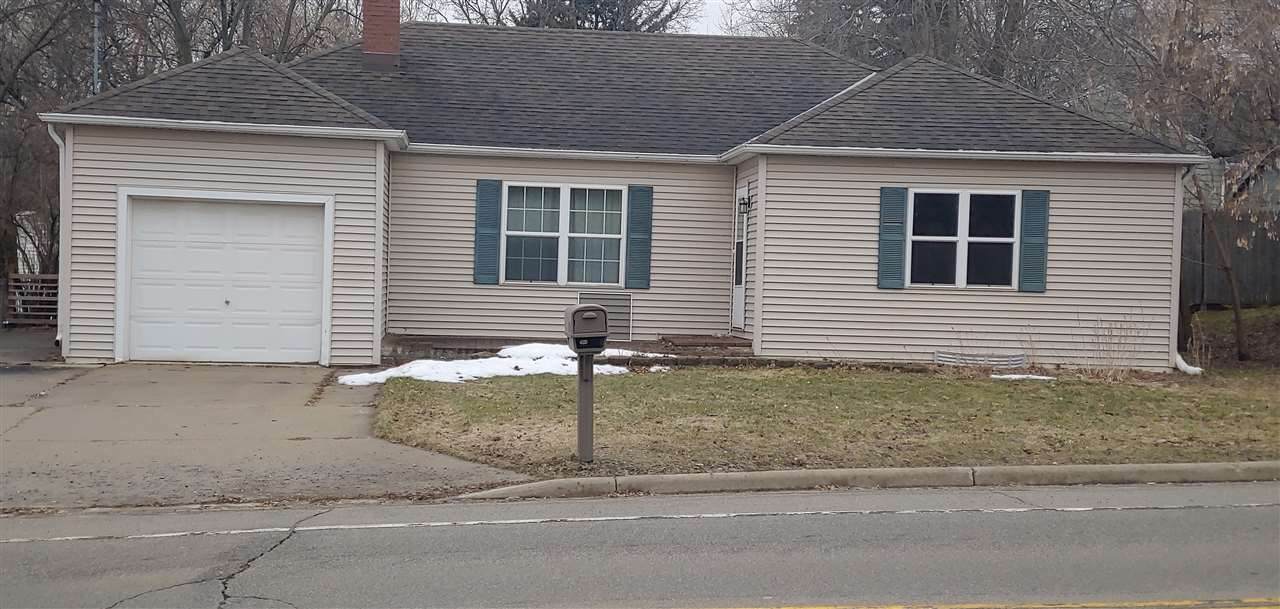 308 Allouez Avenue - Photo 1