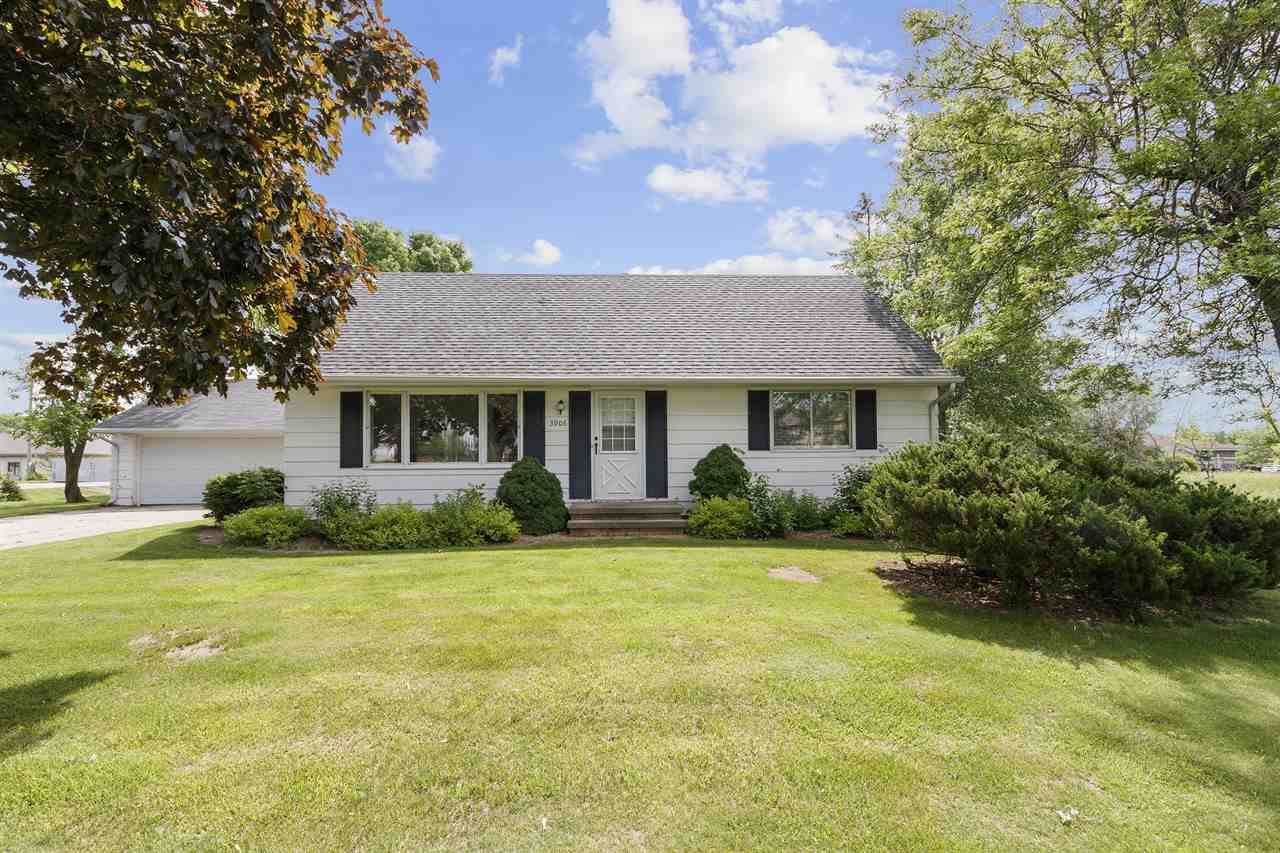 3906 Evergreen Court - Photo 1