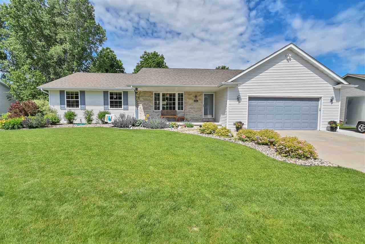 1543 Rockwell Road - Photo 1