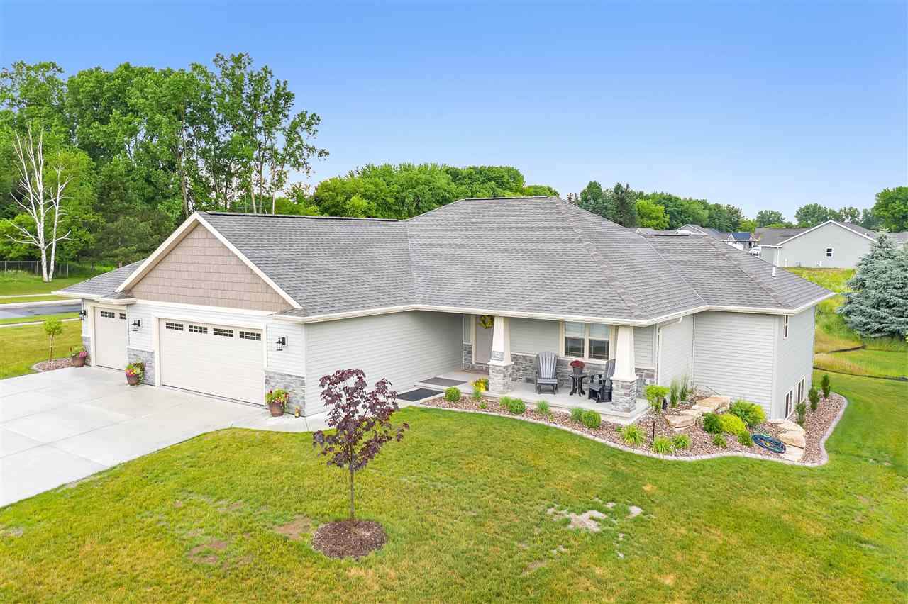 2940 Woodale Avenue - Photo 1