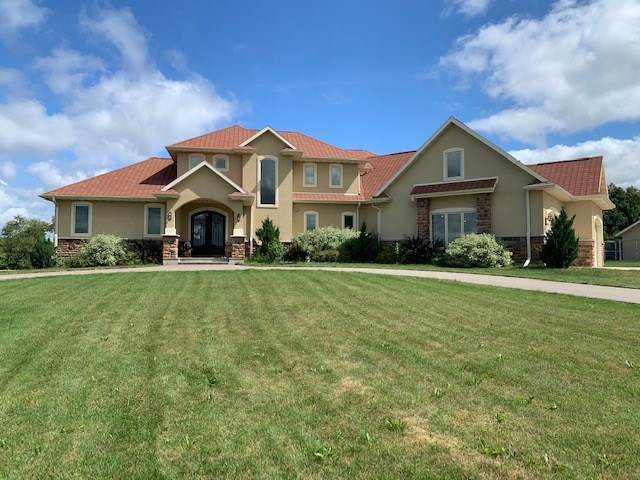 N5110 Lakeview Way - Photo 1