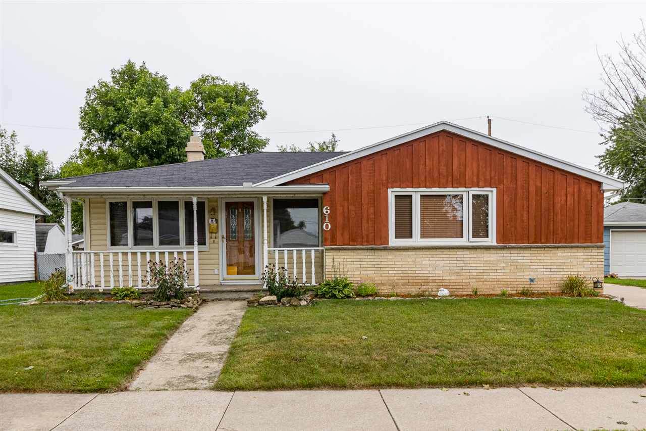 610 Park Street - Photo 1
