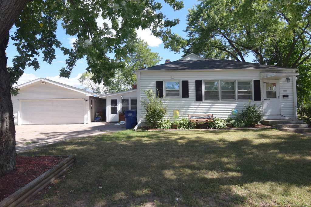 128 Robert Street - Photo 1