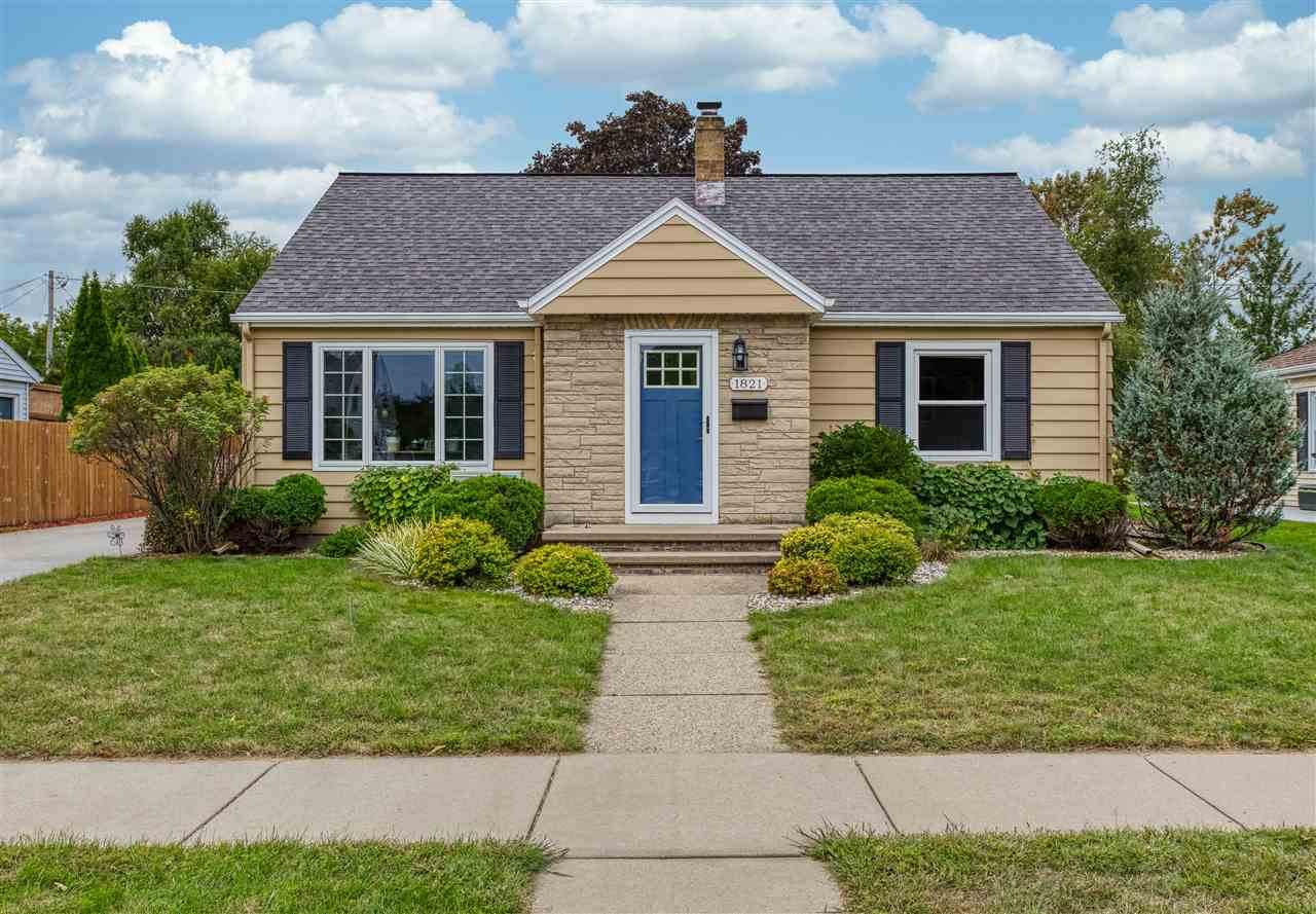 1821 Erb Street - Photo 1