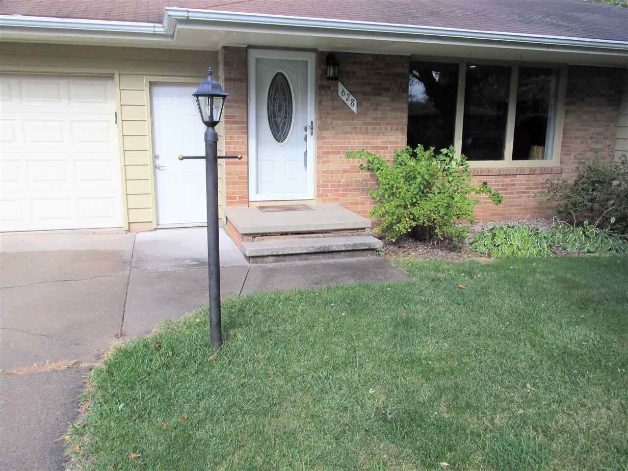 628 Seneca Drive - Photo 1