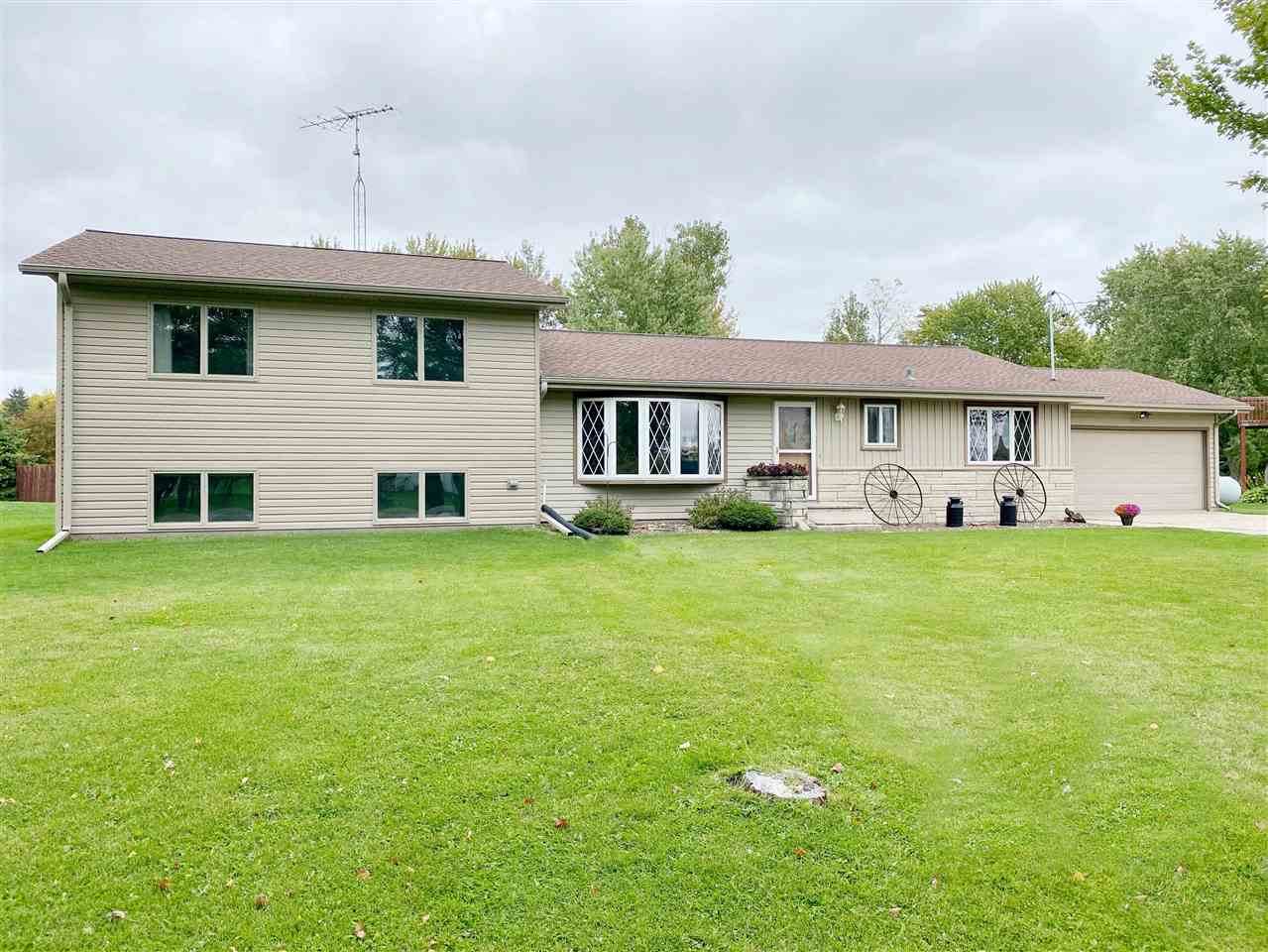 N6119 Schraven Circle - Photo 1
