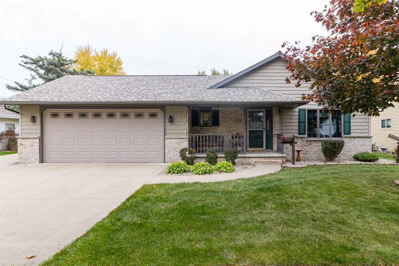 327 Harriet Street - Photo 1