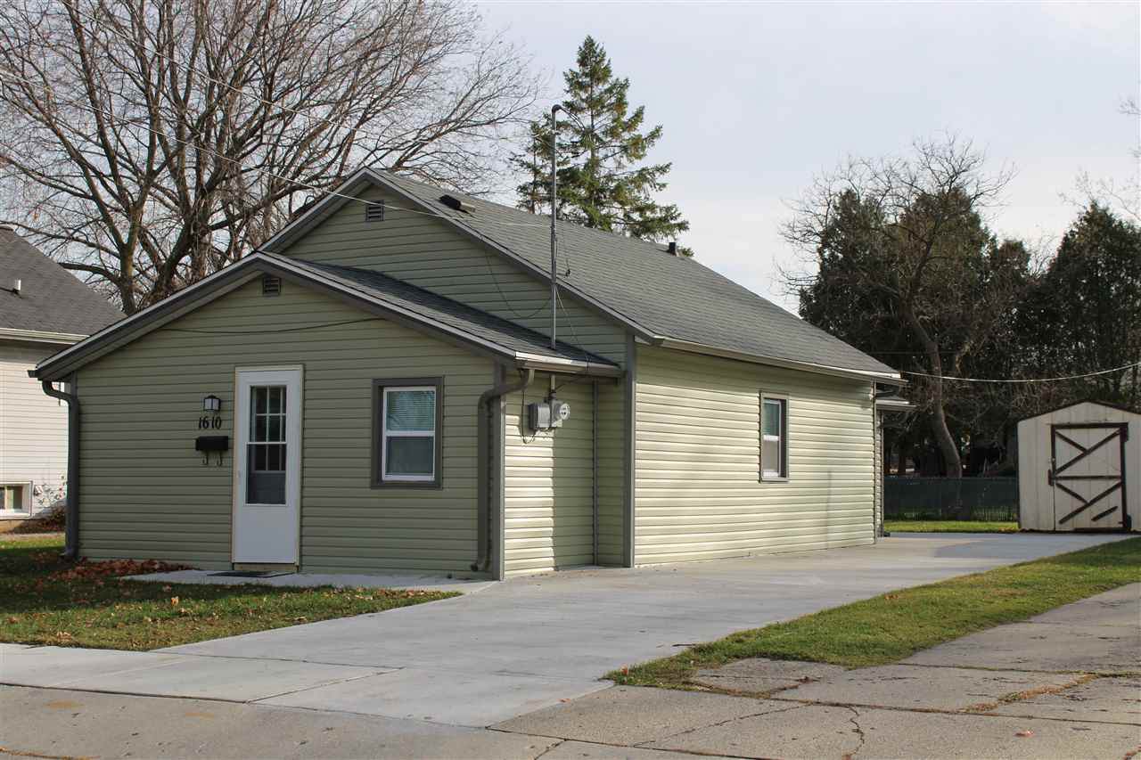 1610 Smith Street - Photo 1