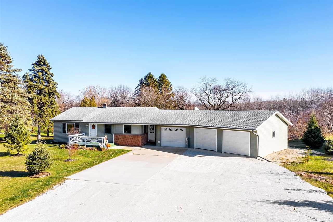 8107 Hwy 147 - Photo 1