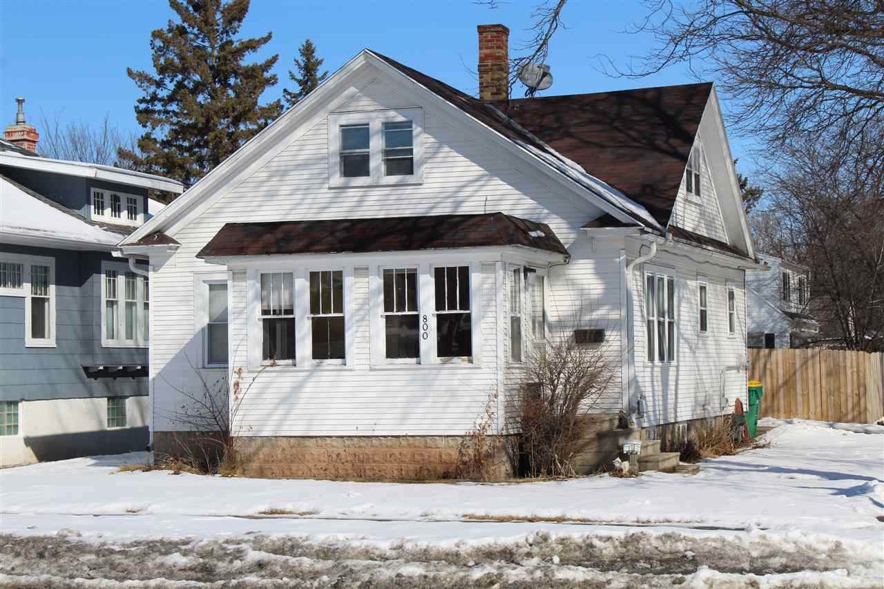 800 9TH Street - Photo 1