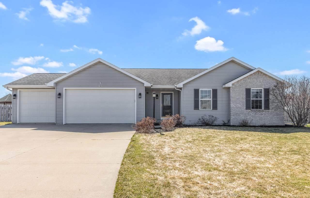 W7067 Maple Terrace Road - Photo 1